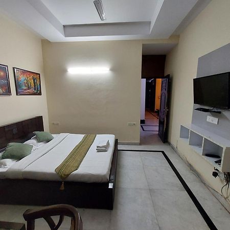 Mandakini Villa Нью-Дели Экстерьер фото