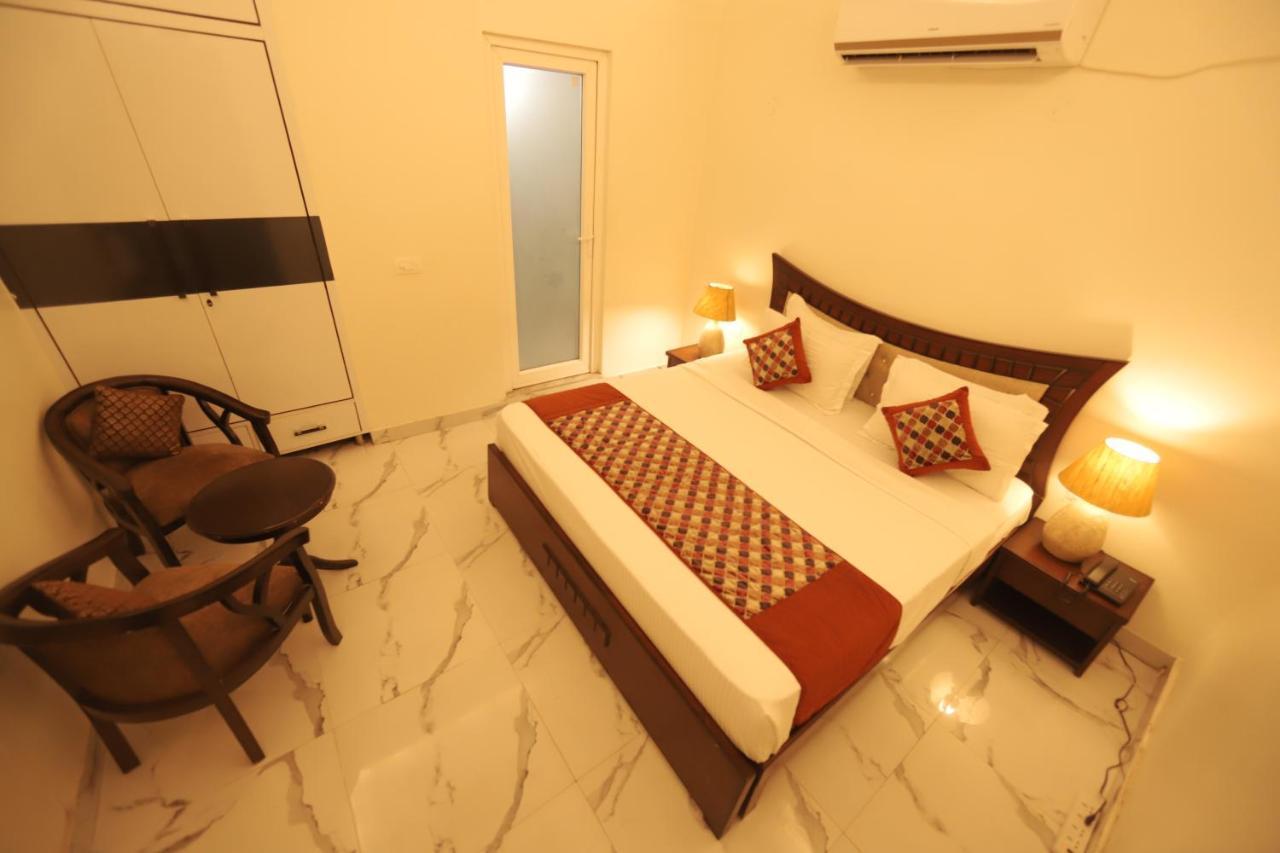 Mandakini Villa Нью-Дели Экстерьер фото
